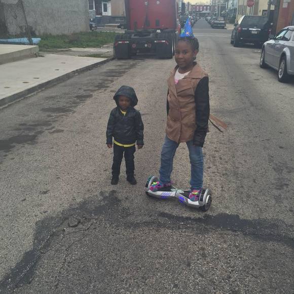 Meet your Posher, Makeena - Picture 1 of 1